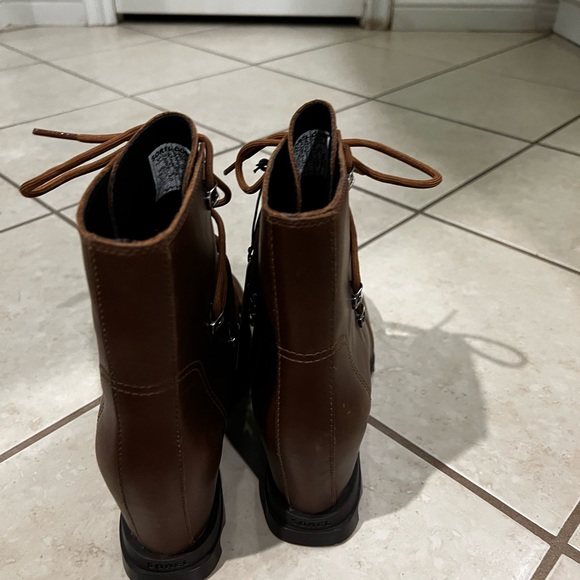 Sorel 🆕🆕 NWT women’s wedge boot, waterproof - Picture 4 of 5